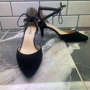 NWOT - Marie Black Kitten Heels - Size 7